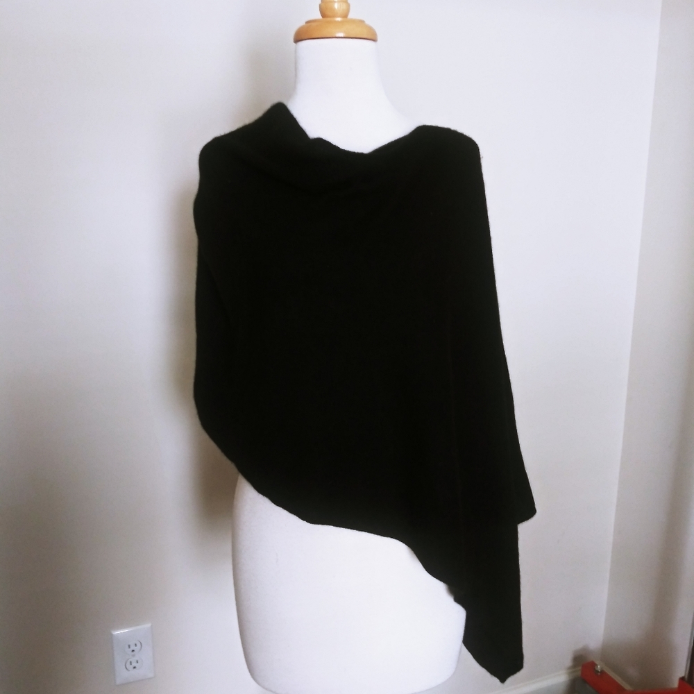 RACHEL ZOE Black Asymmetrical Cashmere Poncho NWT